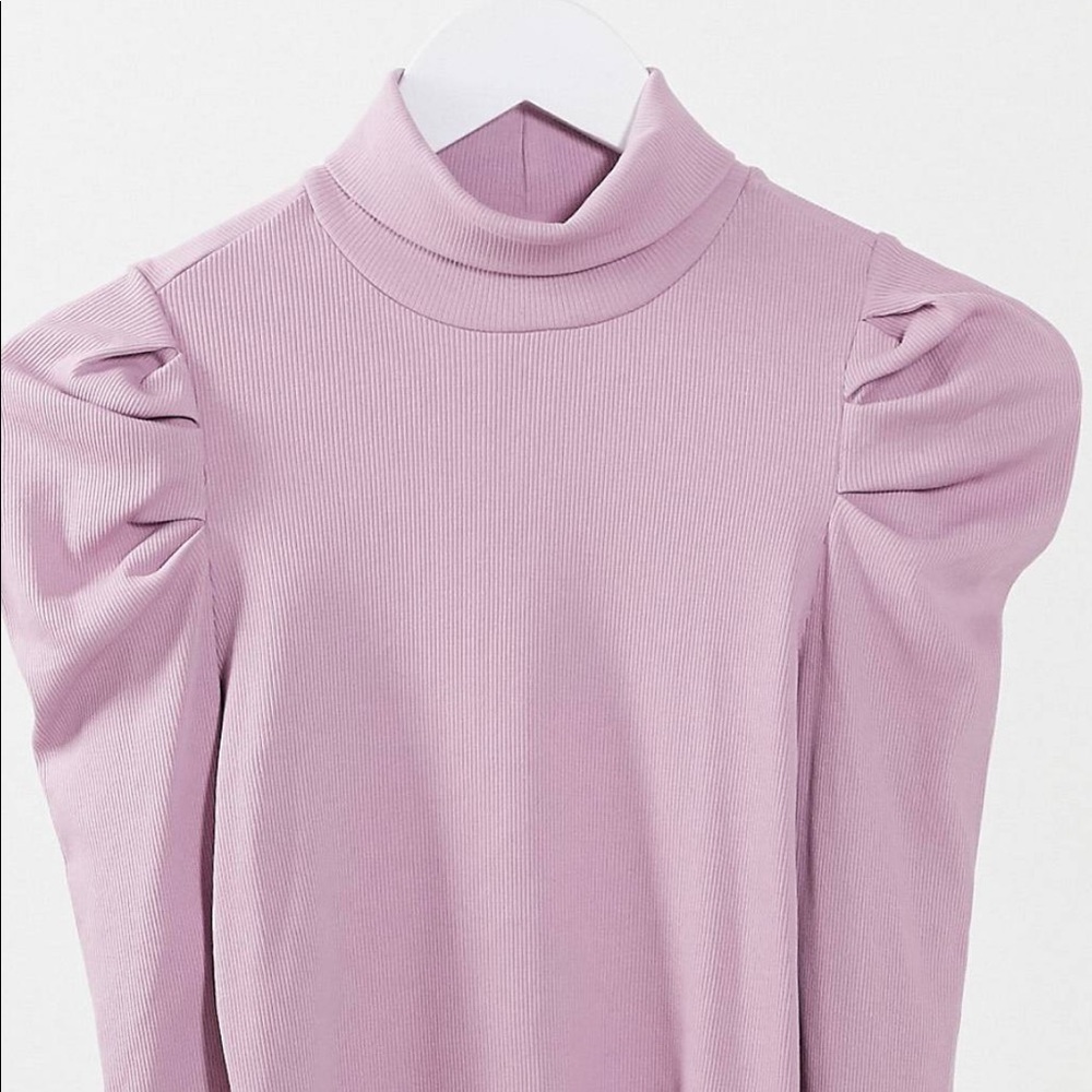 Long sleeve. Puffy sleeves. Super stylish. Lilac color, size:L
